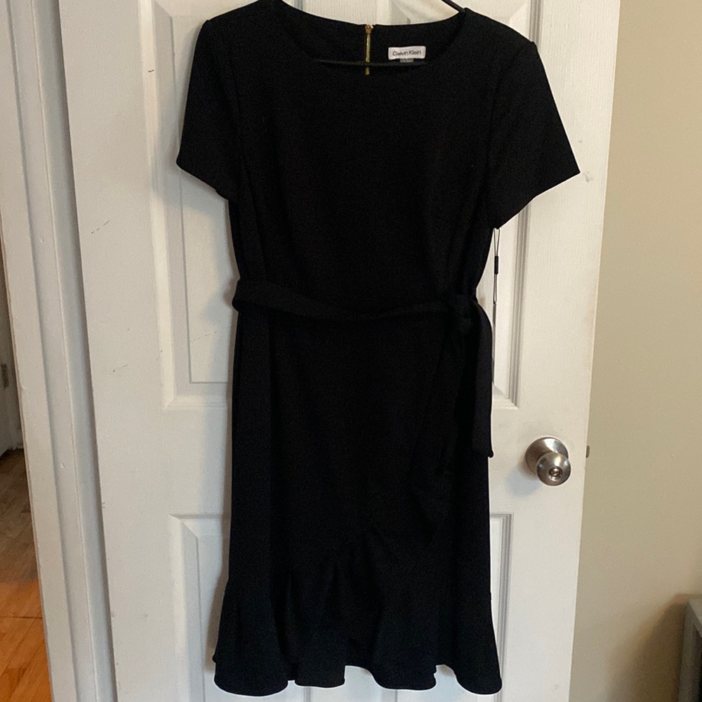Calvin Klein Black Short Sleeve Belted Dress